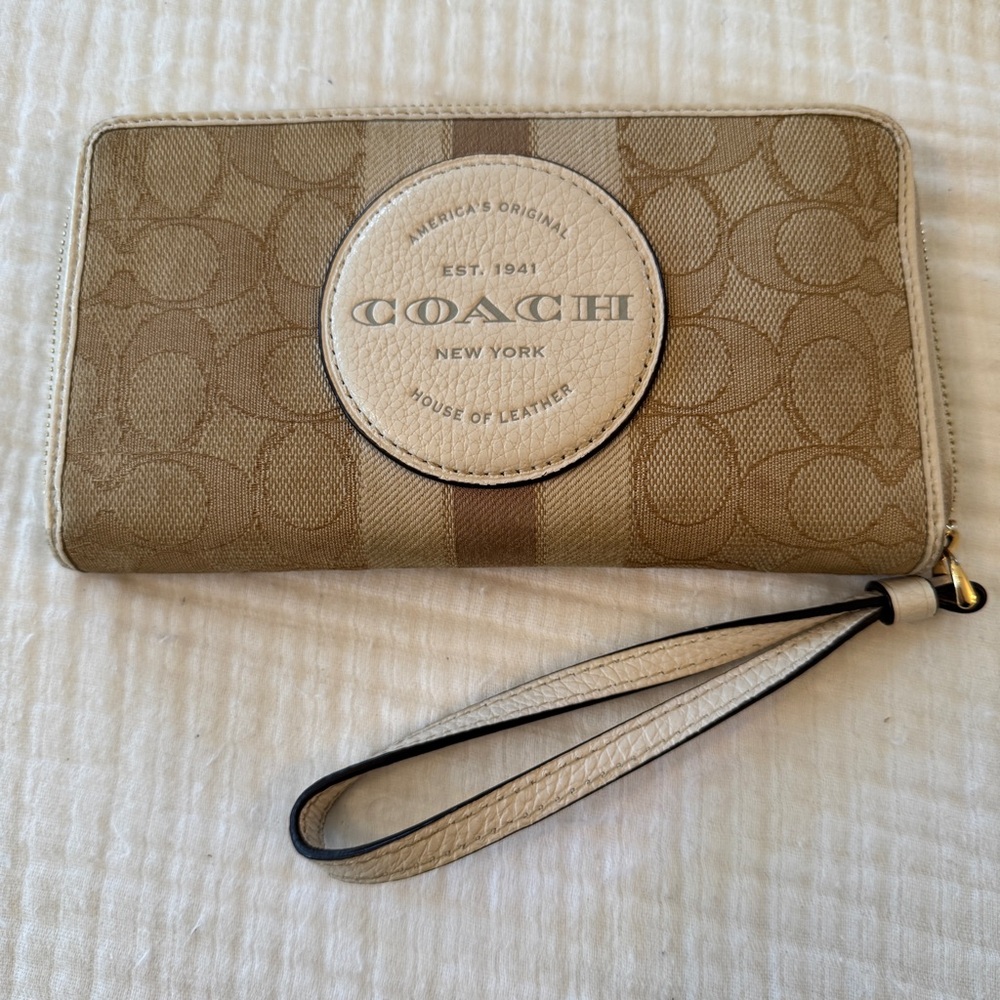 Coach Signature Canvas Bag & Matching Wallet Set - Picture 6 of 10